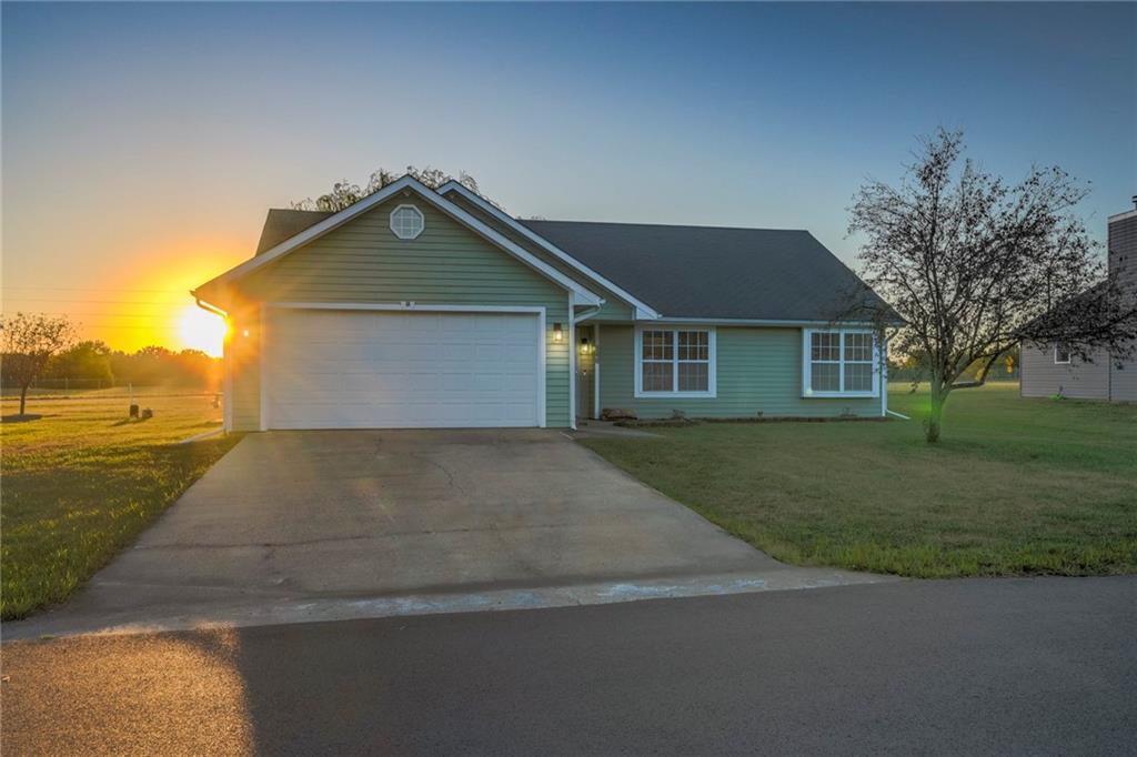 146 Southeast 1171st Road Knob Noster, MO 65336 - Photo 2 of 42