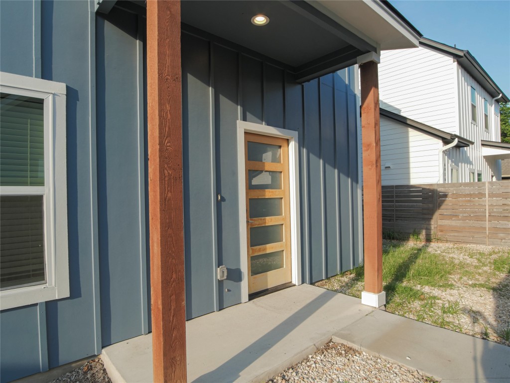 6014 Fairway Street, Unit 2 Austin, TX 78741 - Photo 4 of 24 a view of a house with a backyard