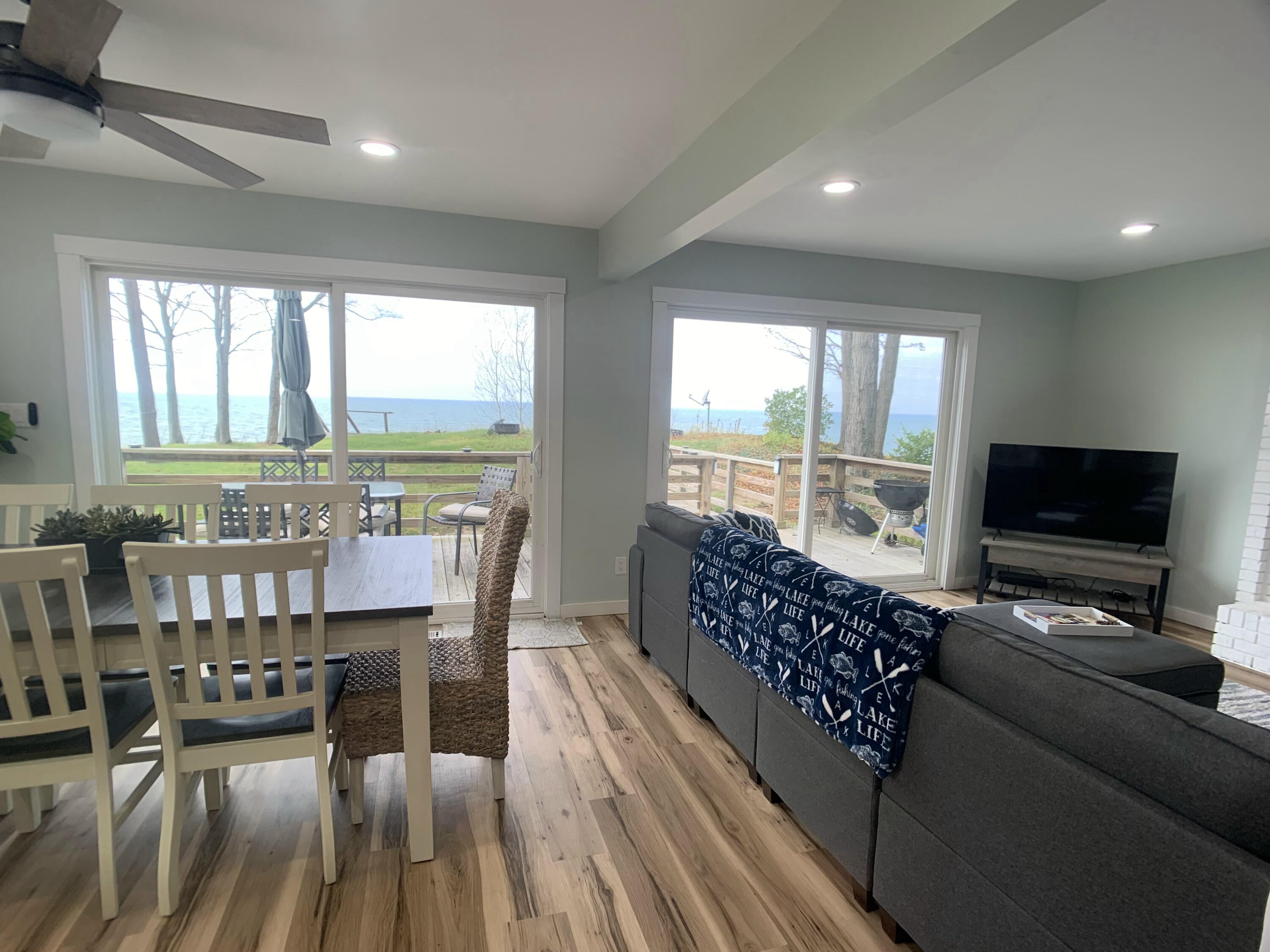 4805 Rosabelle Beach Avenue Holland, MI 49424 - Photo 12 of 34 775F75E9-DFCF-47B7-B979-5B310D762713