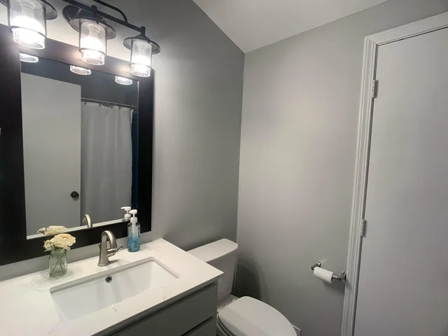 $1,800 | 4805 Rosabelle Beach Avenue, Holland, MI 49424