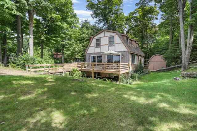 $1,800 | 4805 Rosabelle Beach Avenue, Holland, MI 49424