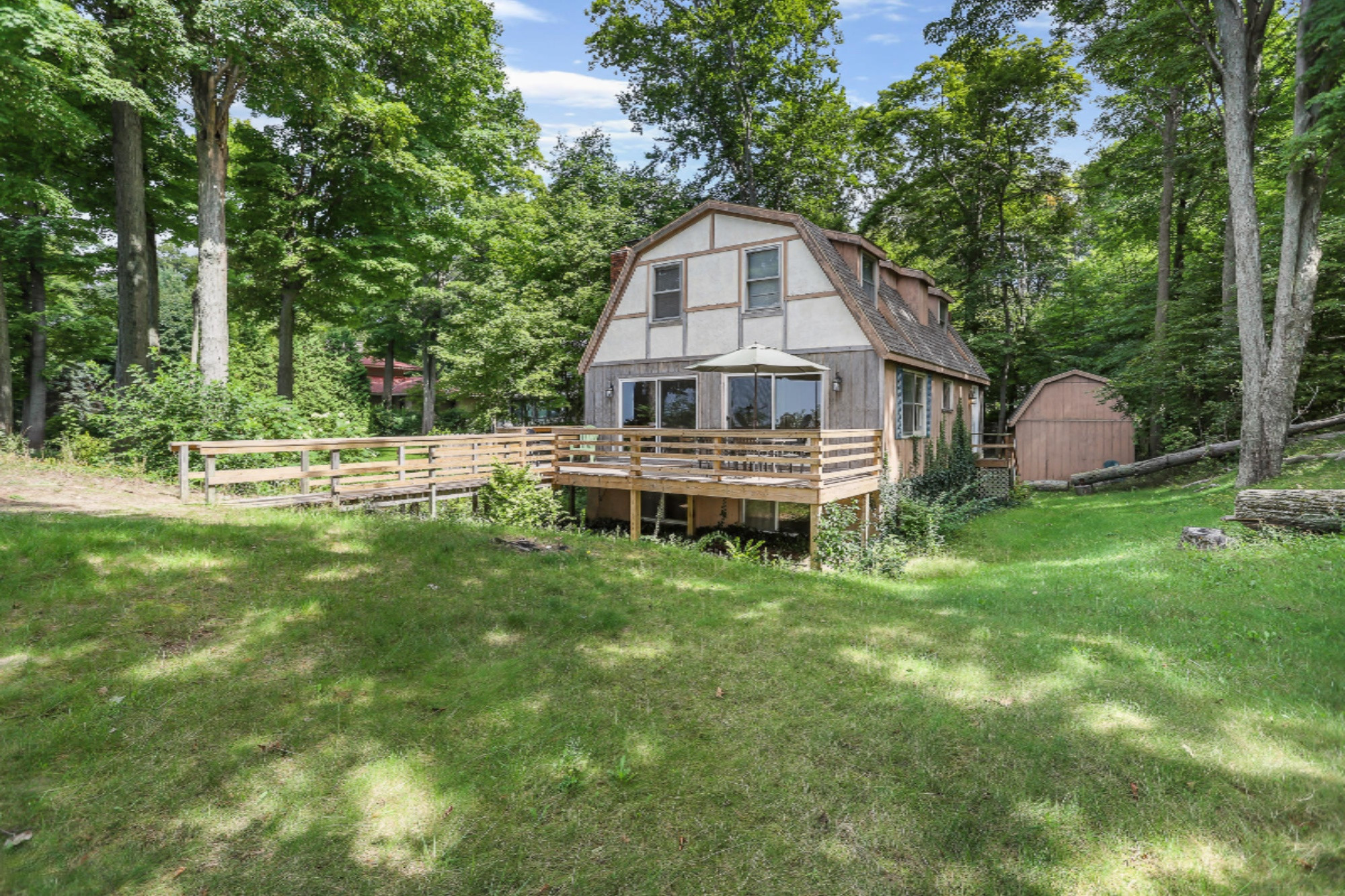 4805 Rosabelle Beach Avenue Holland, MI 49424 - Photo 2 of 34 4805 Rosabelle Beach Ave. Holland-24