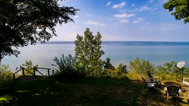 $1,800 | 4805 Rosabelle Beach Avenue, Holland, MI 49424