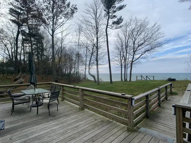 $1,800 | 4805 Rosabelle Beach Avenue, Holland, MI 49424