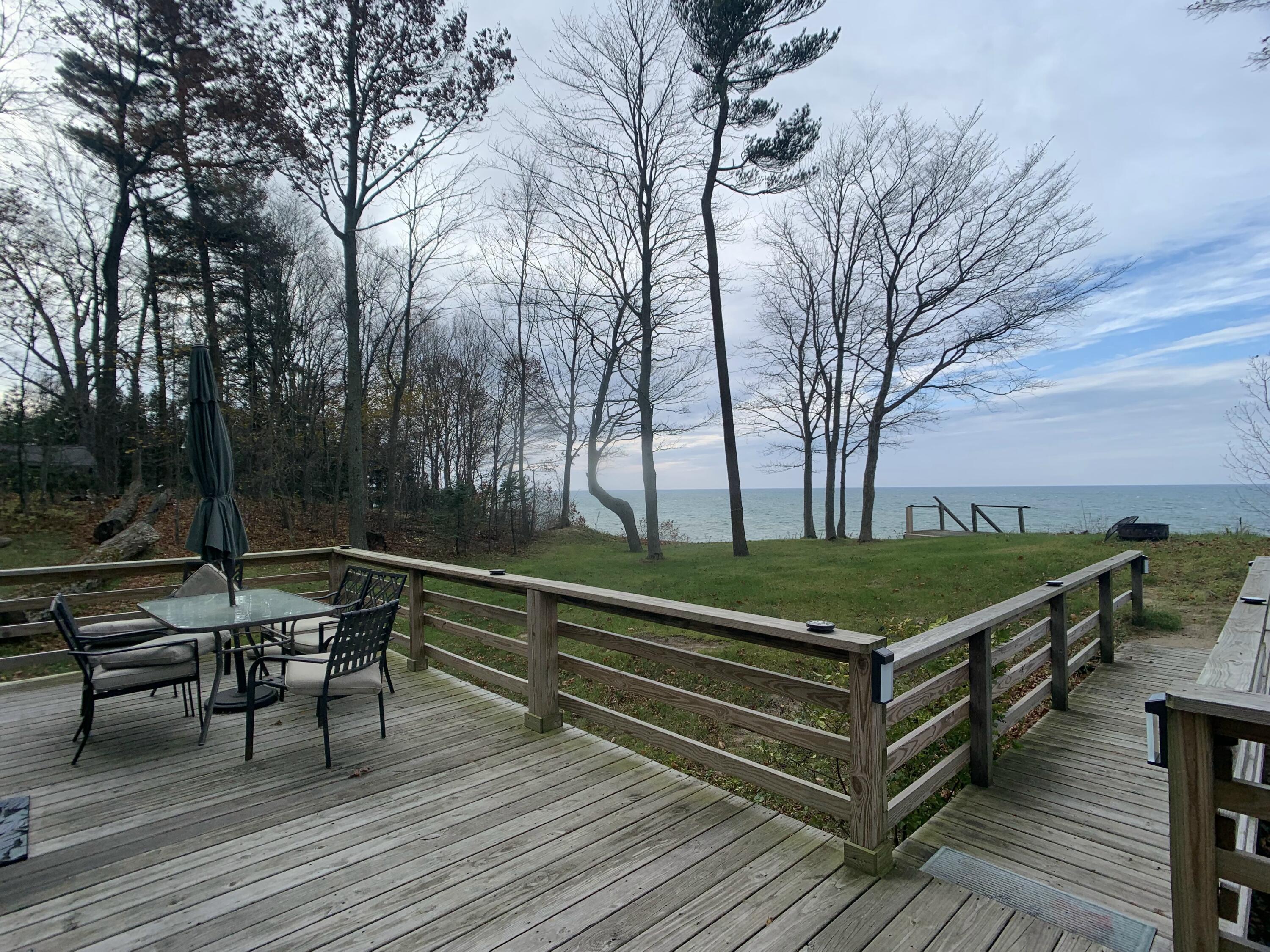 4805 Rosabelle Beach Avenue Holland, MI 49424 - Photo 31 of 34 D98E57B5-55E5-4F0E-A5AF-A99C5980A922