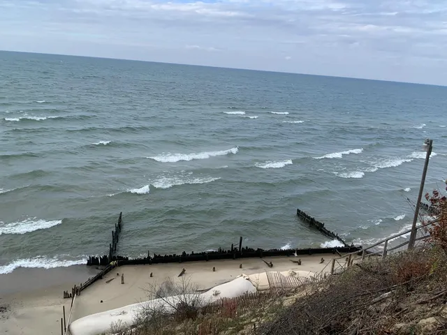 $1,800 | 4805 Rosabelle Beach Avenue, Holland, MI 49424