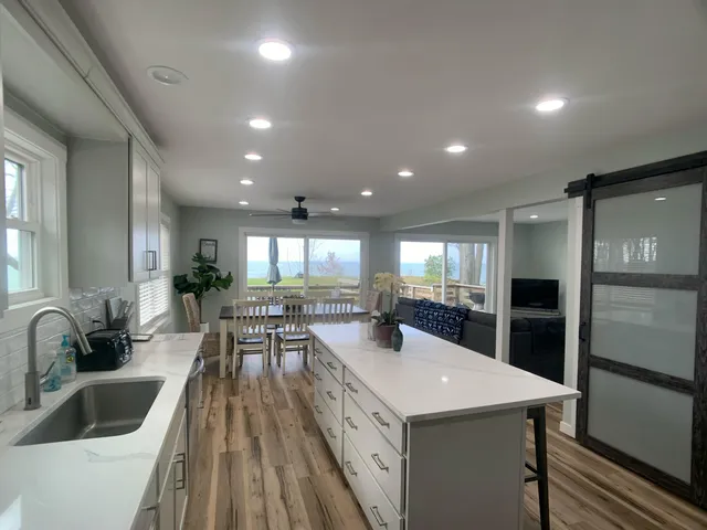 $1,800 | 4805 Rosabelle Beach Avenue, Holland, MI 49424