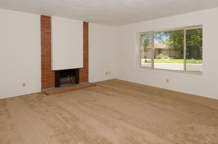 12817 Rios Road Poway, CA 92064 - Photo 3 of 25