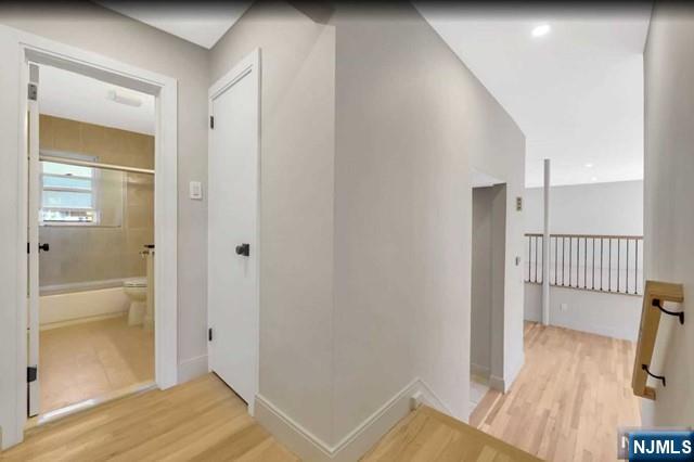 22 Greentree Terrace Tenafly, NJ 07670 - Photo 14 of 26