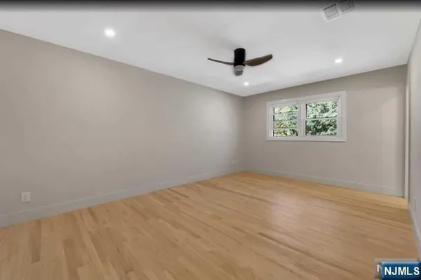 $7,500 | 22 Greentree Terrace, Tenafly, NJ 07670