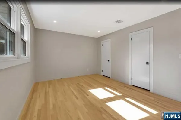 $7,500 | 22 Greentree Terrace, Tenafly, NJ 07670
