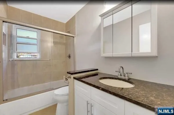 $7,500 | 22 Greentree Terrace, Tenafly, NJ 07670