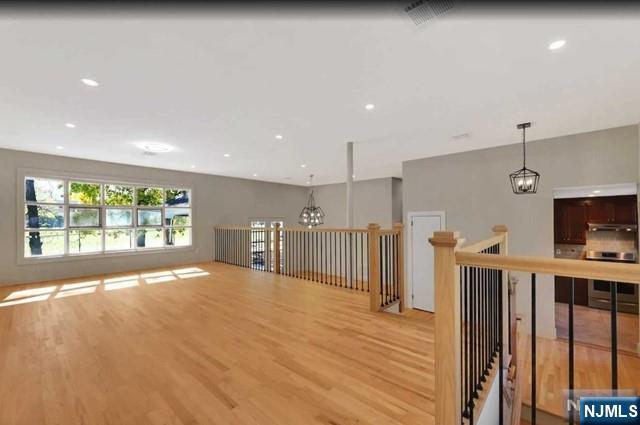 22 Greentree Terrace Tenafly, NJ 07670 - Photo 3 of 26
