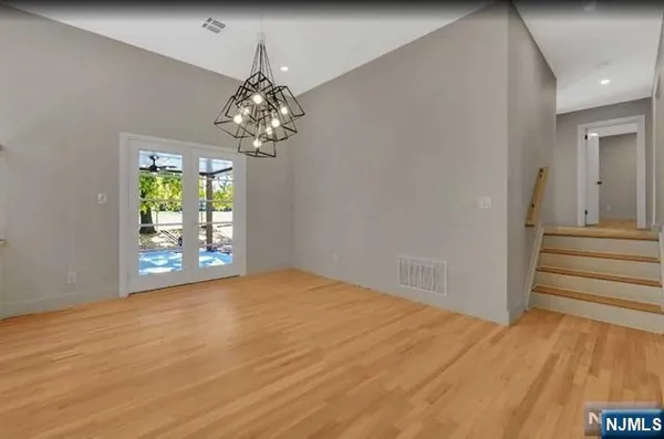 $7,500 | 22 Greentree Terrace, Tenafly, NJ 07670