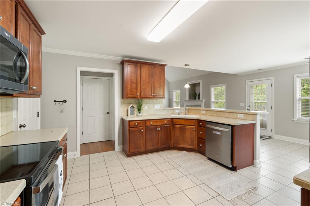 7084 Bridgewood Road Clemmons, NC 27012 - Photo 12 of 48