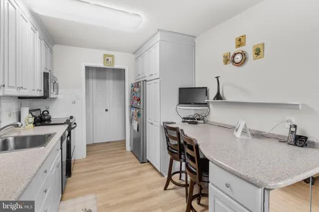 $234,900 | 1001 City Avenue, Wynnewood, PA 19096