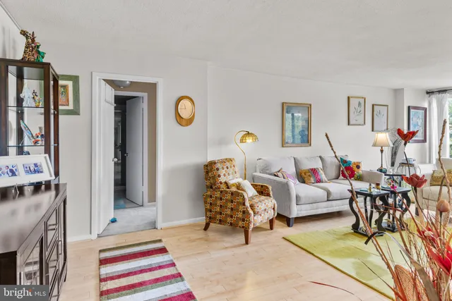 $234,900 | 1001 City Avenue, Wynnewood, PA 19096