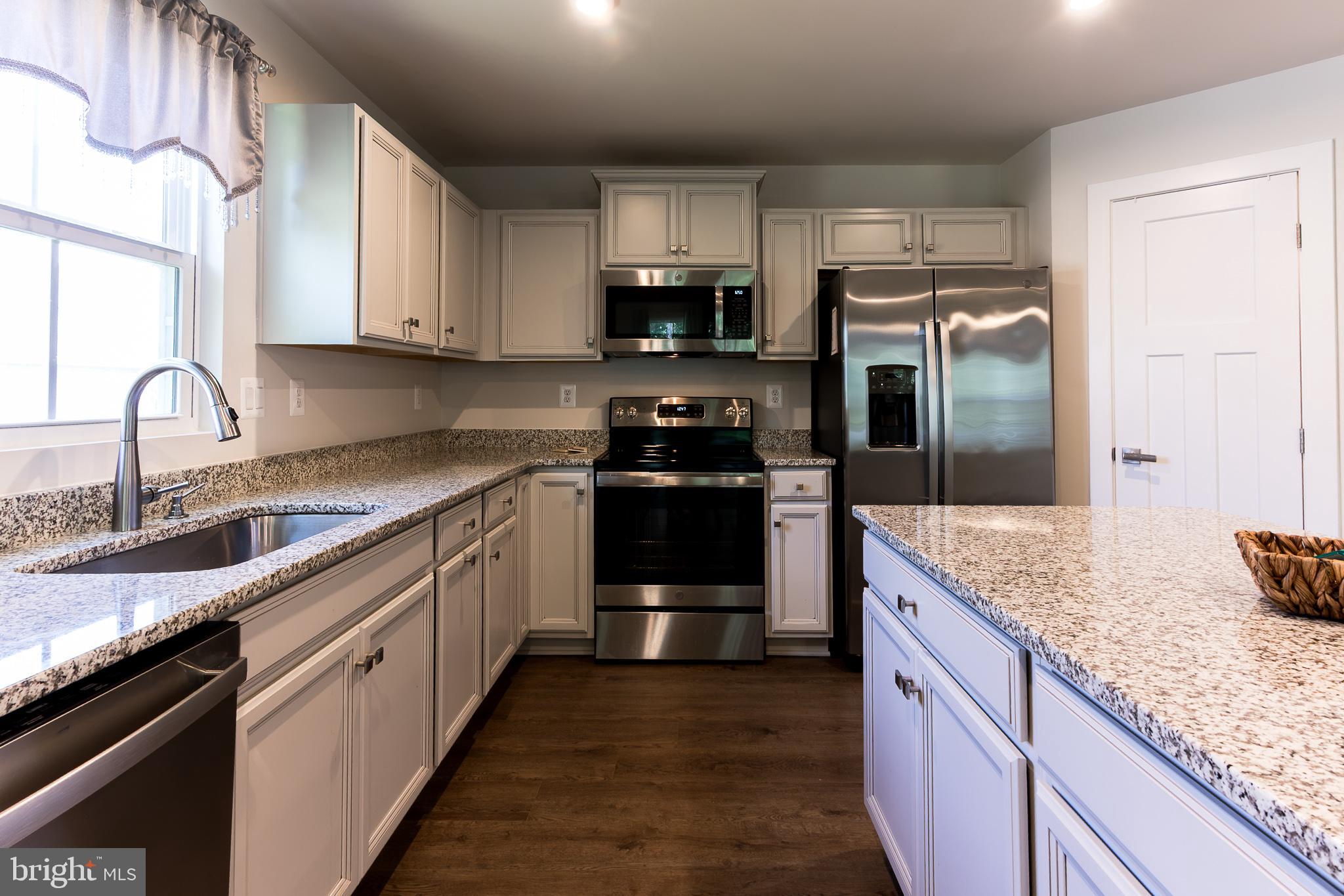 69 Hydro Road Inwood, WV 25428 - Photo 4 of 46