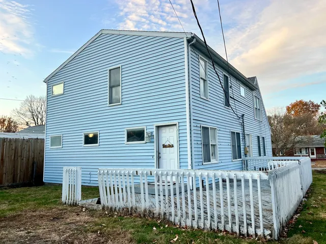 $209,900 | 1211 West Springfield Avenue, Champaign, IL 61821