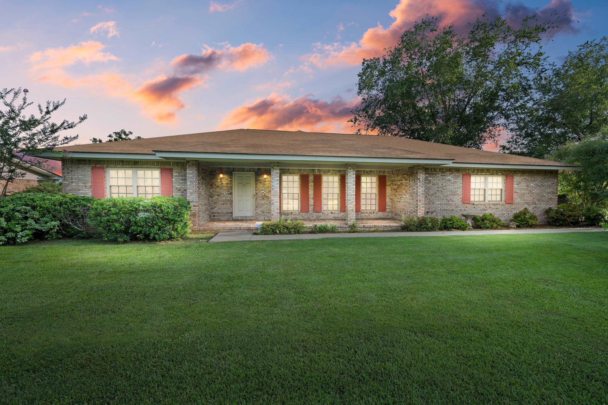 303 West Palm Avenue Foley, AL 36535 - Photo 1 of 32 Front Of Structure