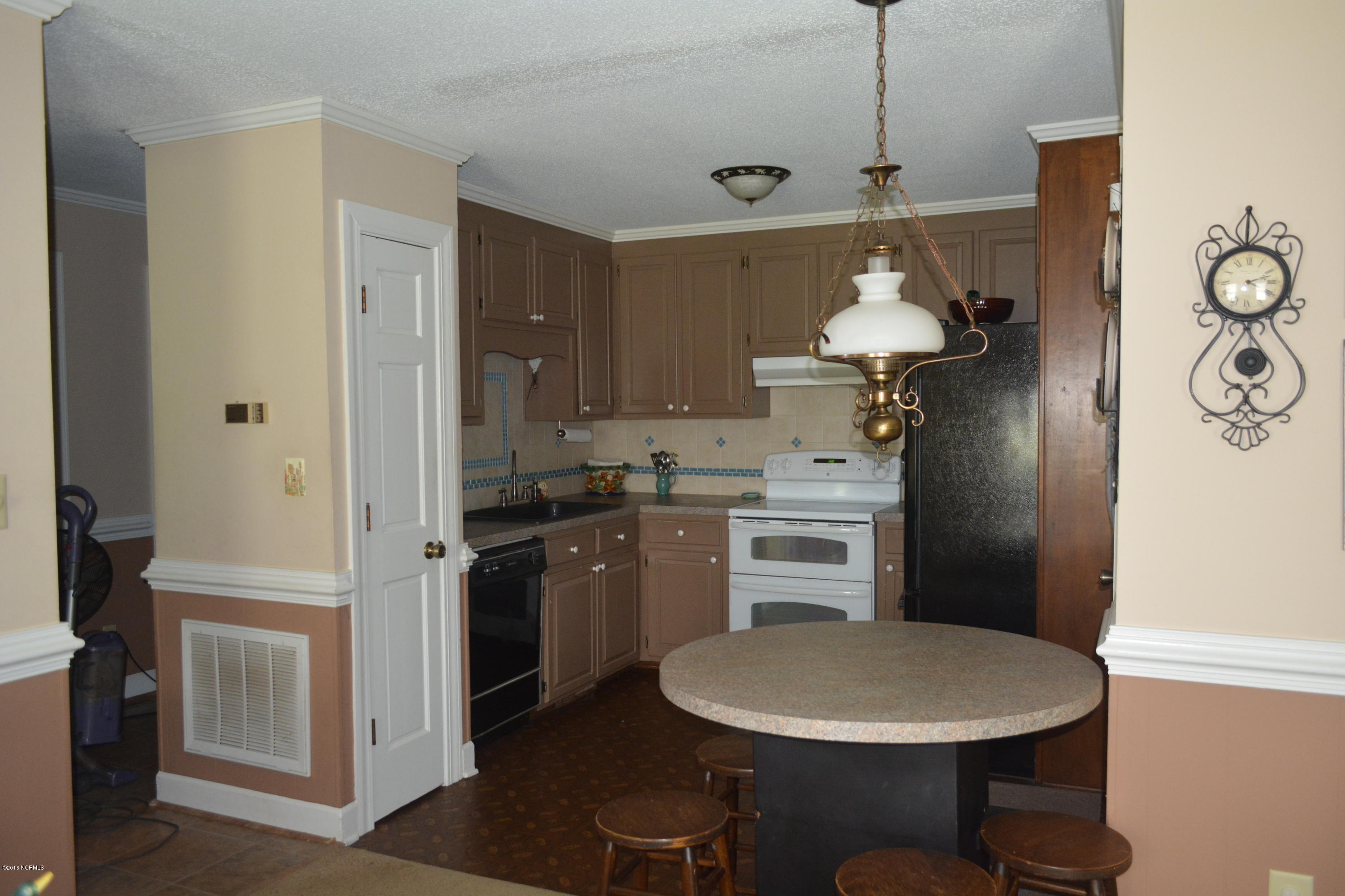 1088 Rock Road Williamston, NC 27892 - Photo 13 of 54 Powell 051
