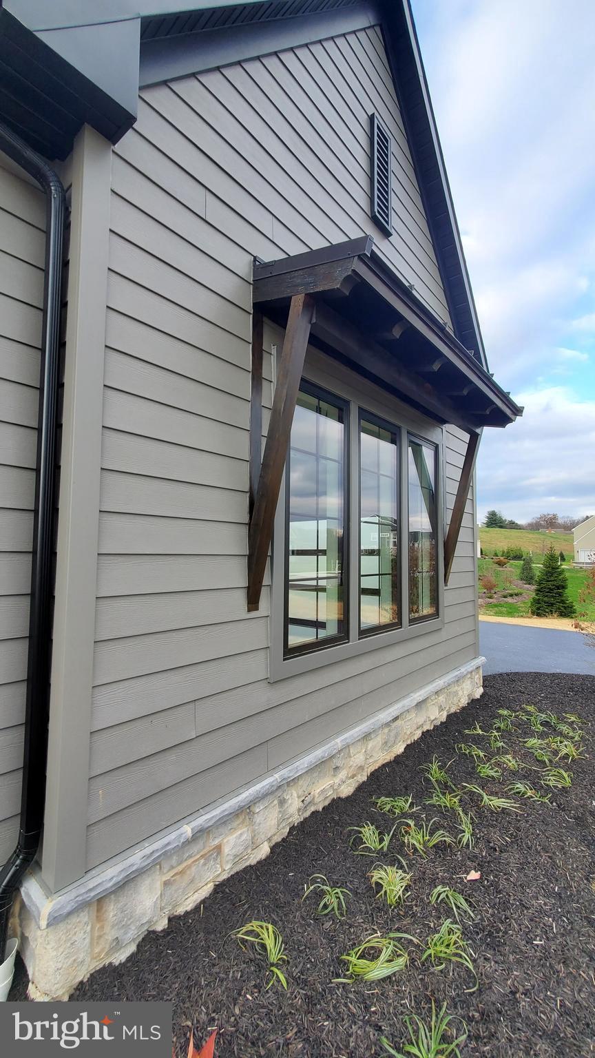 1031 Valley Crossing Drive Lititz, PA 17543 - Photo 3 of 11