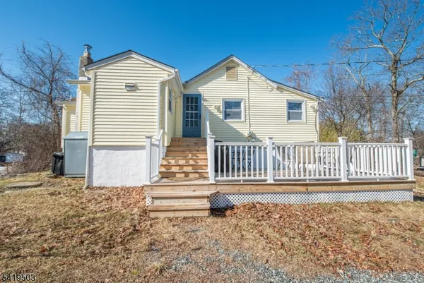 $279,500 | 40 Kingsland Road, West Milford, NJ 07421