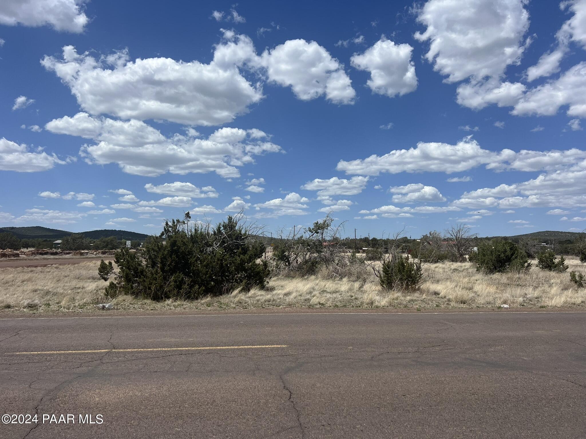 1061 Canyon Road Williams, AZ 86046 - Photo 2 of 7 IMG_5572