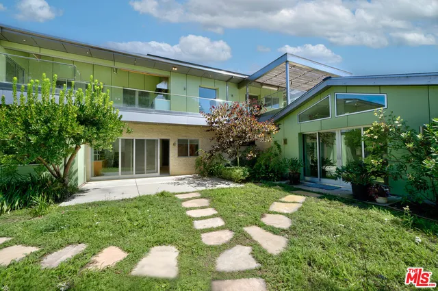 $25,000 | 6000 Philip Avenue, Malibu, CA 90265