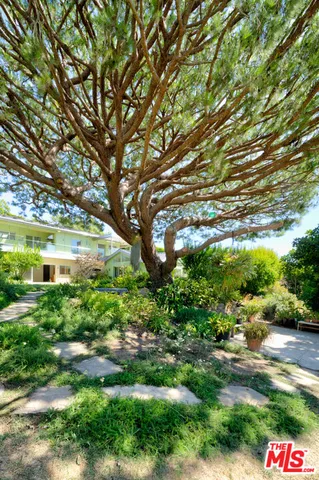 $25,000 | 6000 Philip Avenue, Malibu, CA 90265