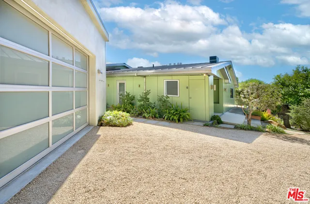 $25,000 | 6000 Philip Avenue, Malibu, CA 90265