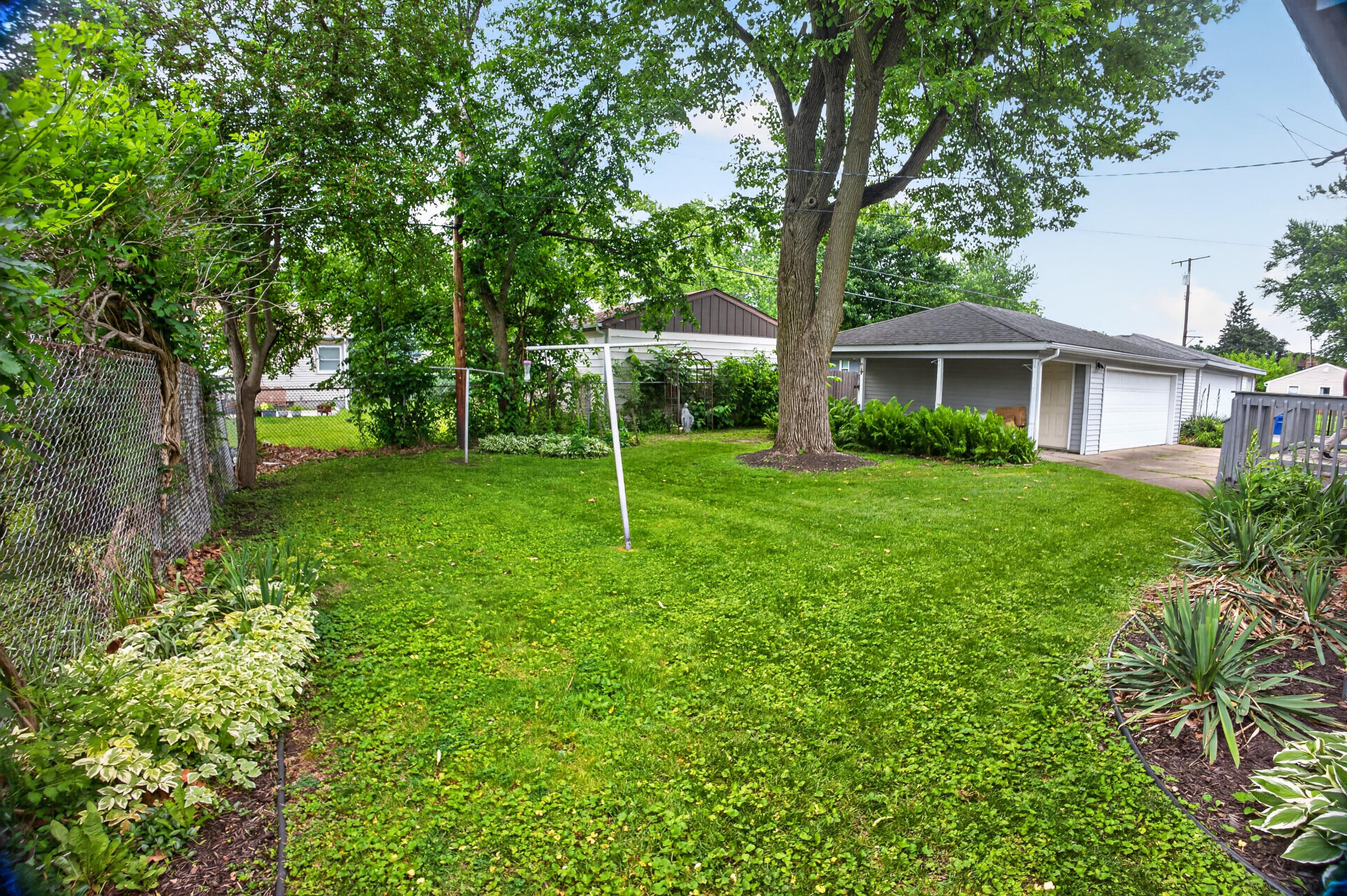 922 East Crestview Court Crown Point, IN 46307 - Photo 5 of 33 3000x1996
