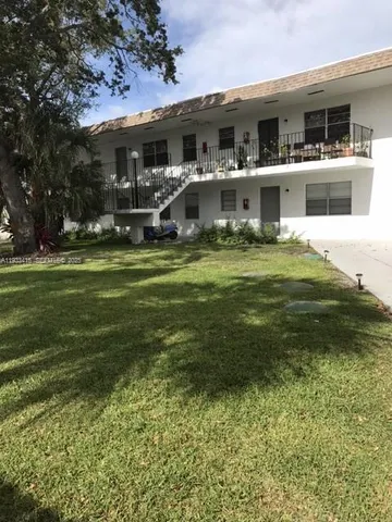 $1,500 | 2525 Polk Street, Unit 2, Hollywood, FL 33020