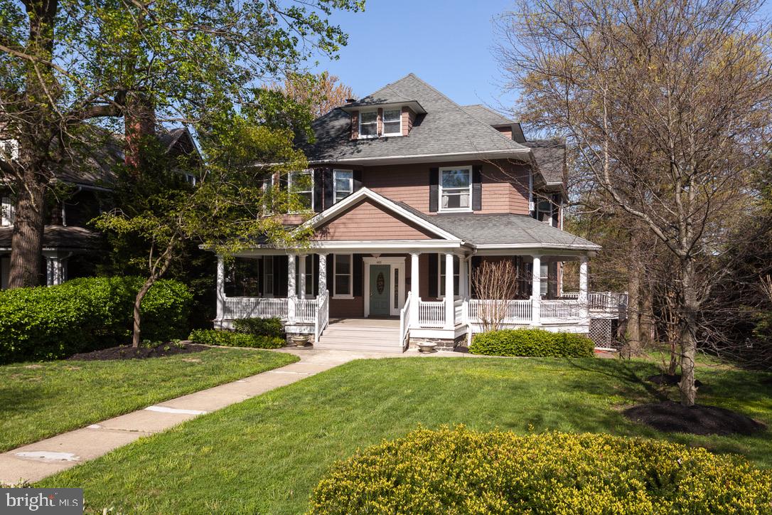 4611 Roland Avenue Baltimore, MD 21210 - Photo 2 of 46 Lovely landscaping and curb appeal