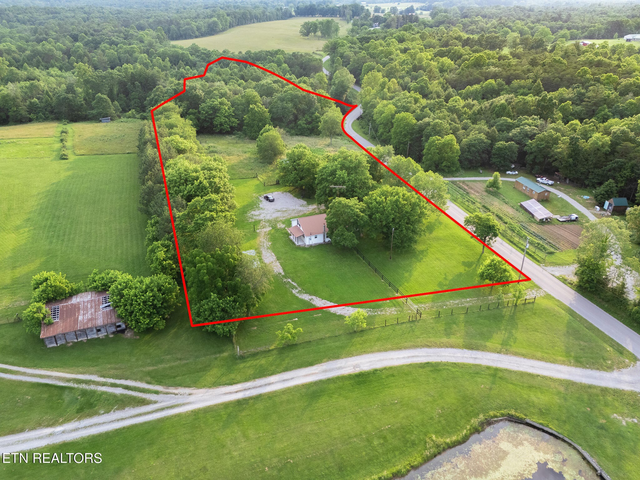 2530 Roslin Road Deer Lodge, TN 37726 - Photo 52 of 58