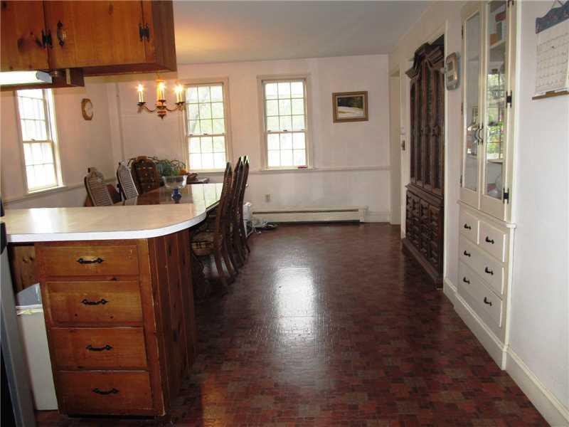 2 Hedgerow Drive Cumberland, ME 04021 - Photo 14 of 32 Interior Space/Layout.