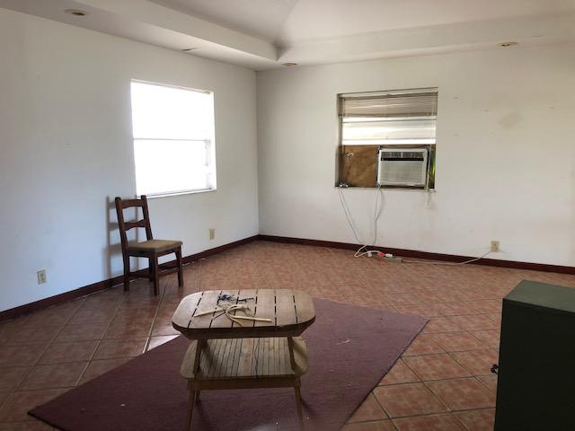 27352 Antigua Road Summerland Key, FL 33042 - Photo 8 of 24 Living Room (2)