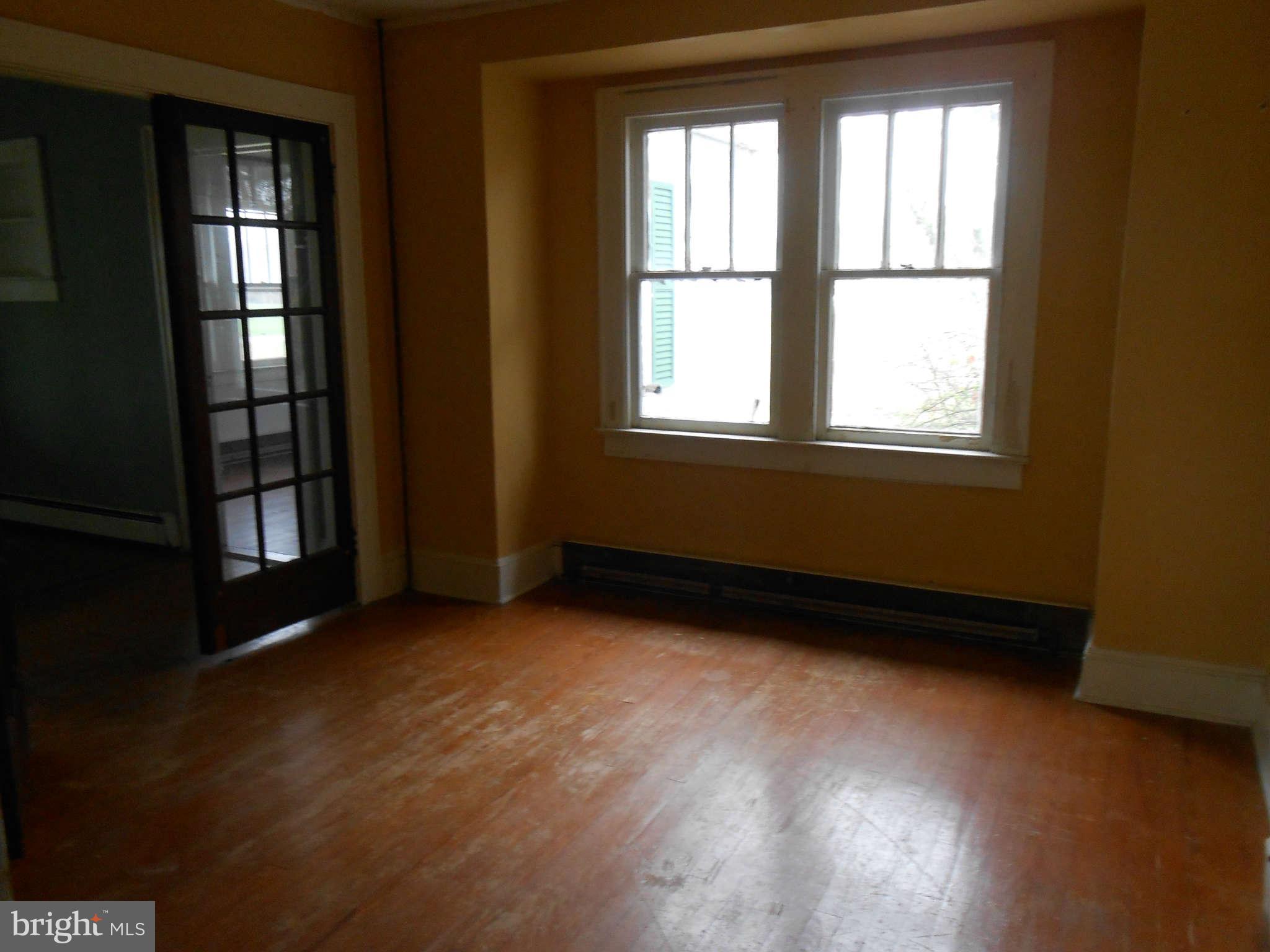 14439 Clarks Lane Ridgely, MD 21660 - Photo 4 of 14 Interior (General)