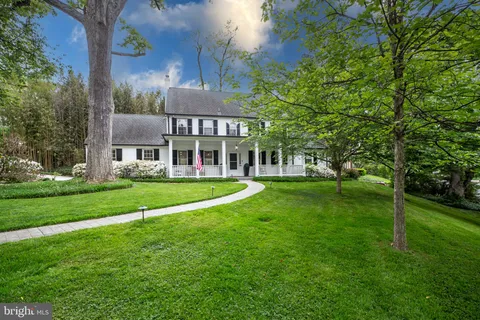 $1,975,000 | 5709 Rockmere Drive, Bethesda, MD 20816