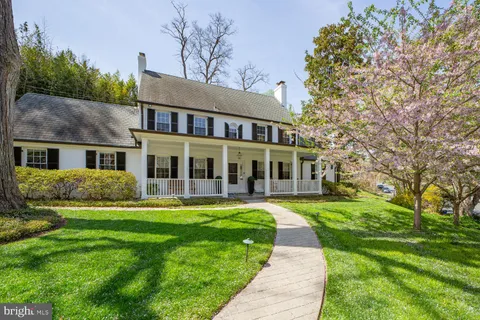 $1,975,000 | 5709 Rockmere Drive, Bethesda, MD 20816