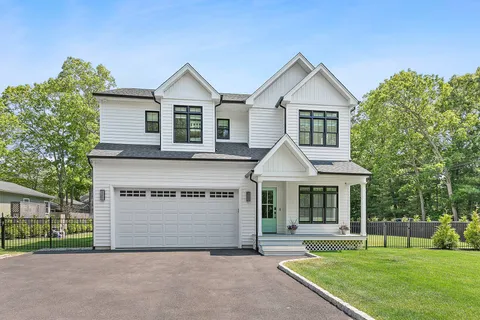 $1,849,000 | 55 Squires Avenue, East Quogue, NY 11942