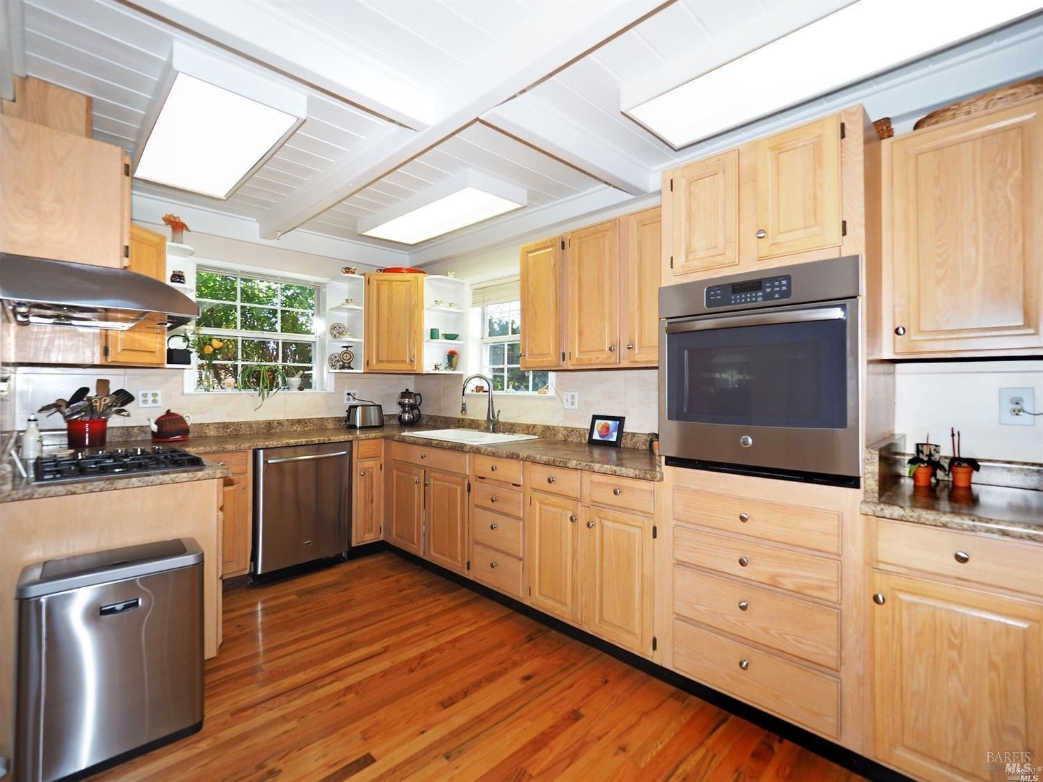 612 Codding Drive Santa Rosa, CA 95405 - Photo 9 of 17