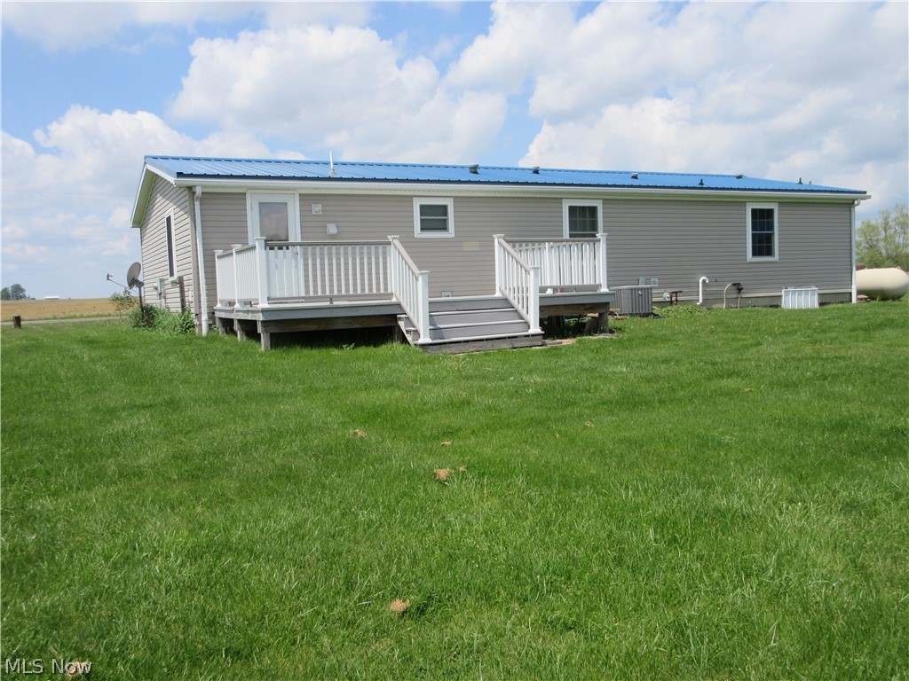 5232 Russell Road Andover, OH 44003 - Photo 2 of 16