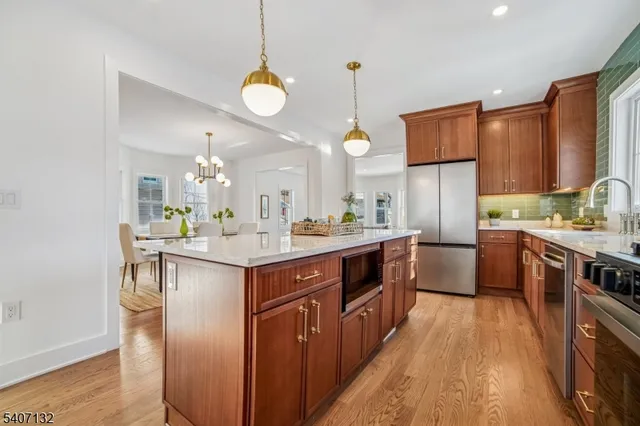 $1,099,000 | 135 Union Avenue, Maplewood, NJ 07040