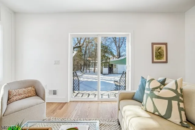 $1,099,000 | 135 Union Avenue, Maplewood, NJ 07040