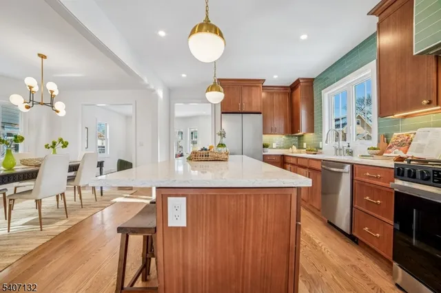 $1,099,000 | 135 Union Avenue, Maplewood, NJ 07040