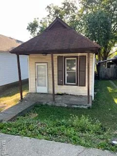 $12,000 | 2117 Dewey Avenue, Granite City, IL 62040
