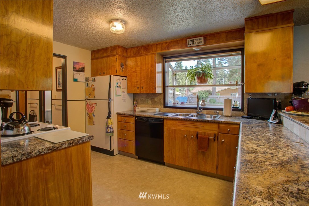 7215 Lillooet Loop Aberdeen, WA 98520 - Photo 9 of 24 Gallery Image 9