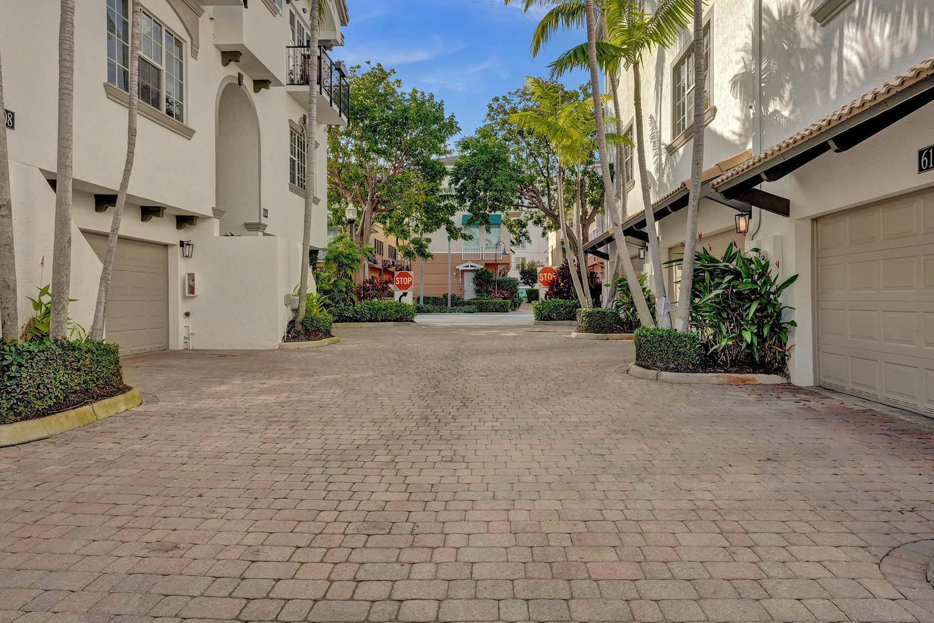 632 Renaissance Way Delray Beach, FL 33483 - Photo 13 of 61 632 Renaissance Way, Delray Beach-24