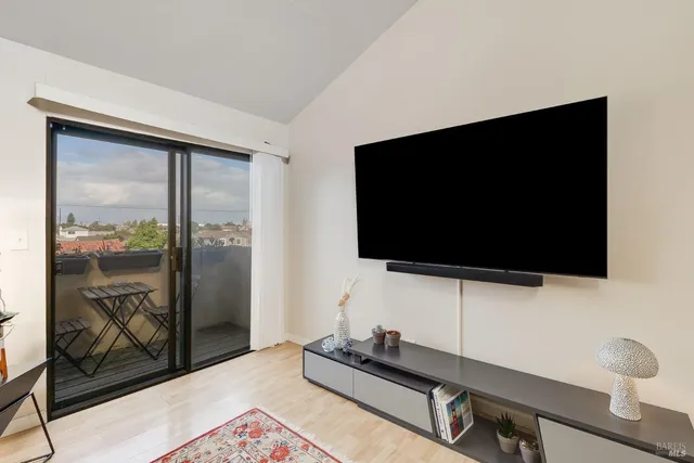 $360,000 | 2830 21st Street, Unit 32, San Pablo, CA 94806